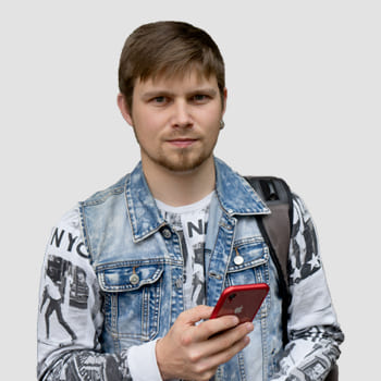Куратор курса Мади Владислав iOS разработчик в UltraZoom
